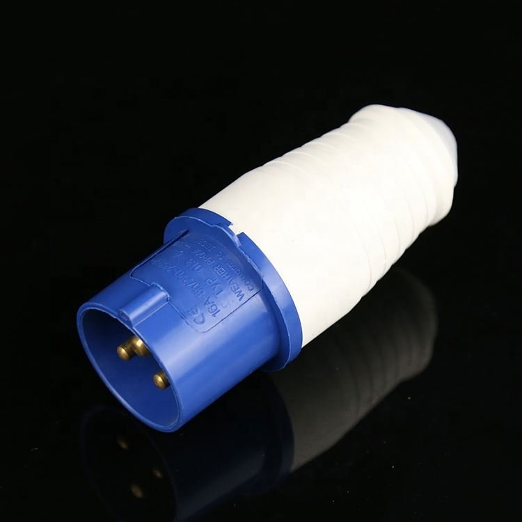Professional Manufacturer Golden Supplier Industrial Plug Socket 380V 32A