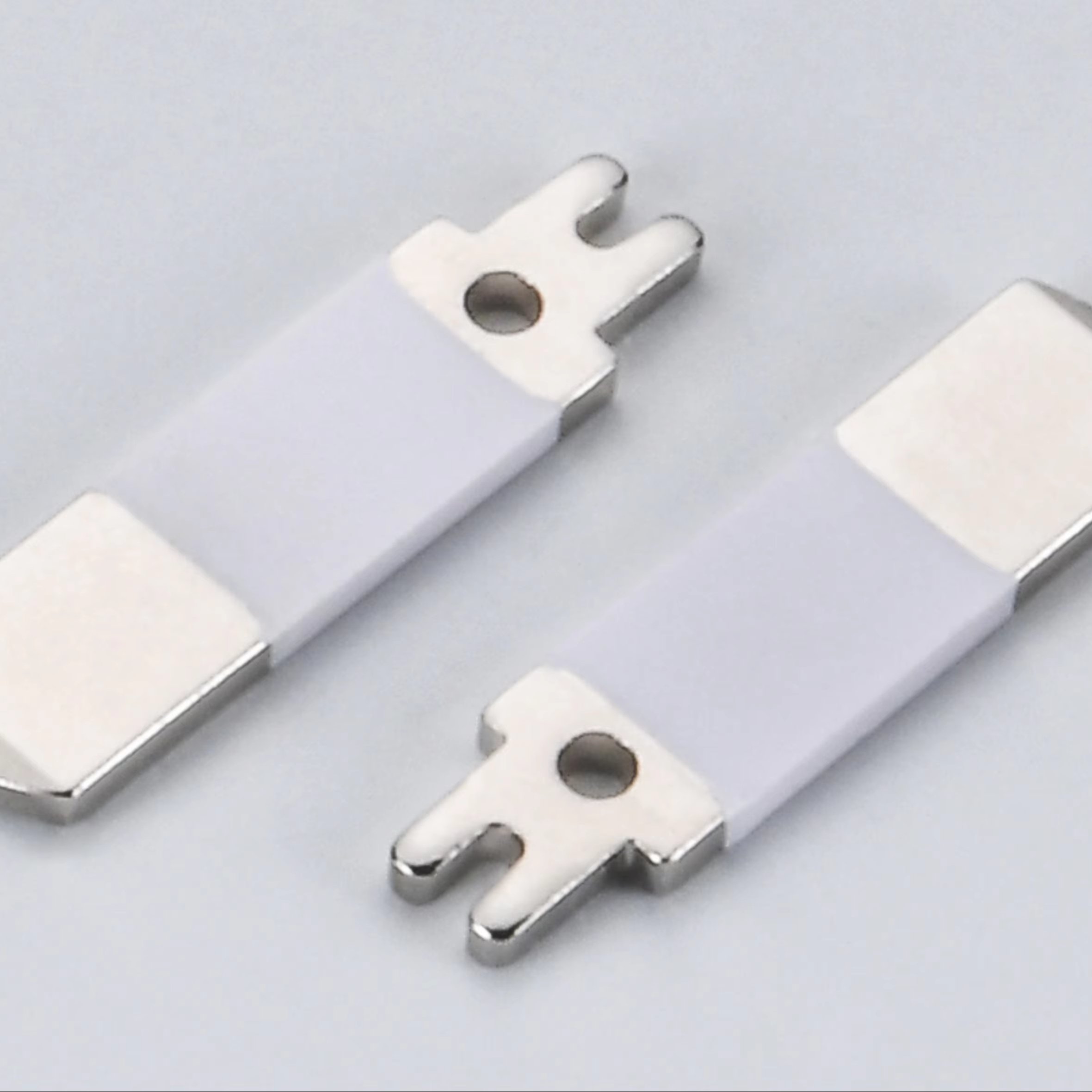 Plug insert blades