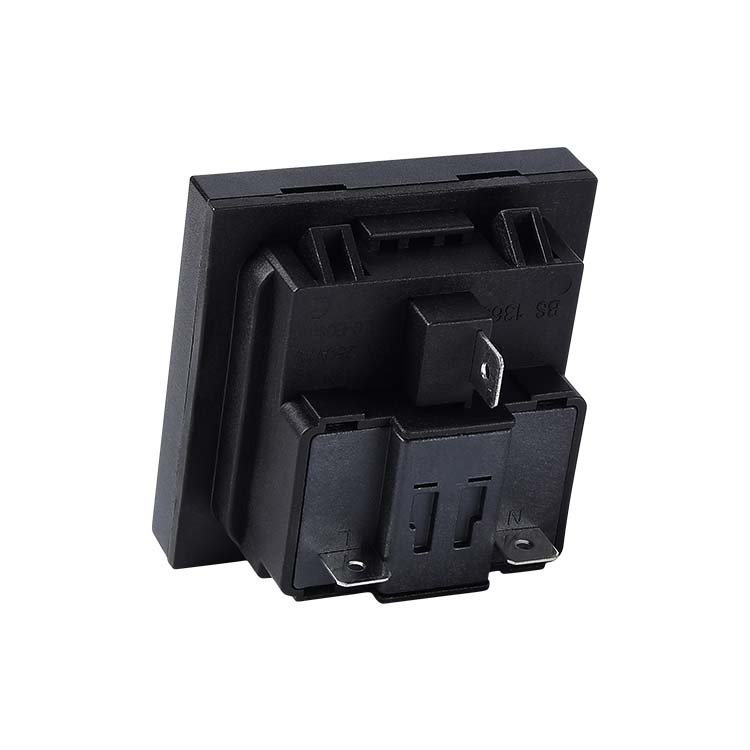 13A BSI Embedded Soft Card Protective Safety UK Outlet Socket For Industrial Use Wall Socket With US/EU Plug Standard