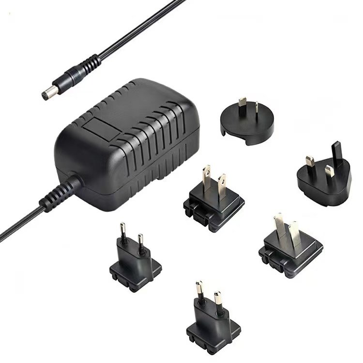Universal travel adaptor interchangeable/detachable plug power adapter 5v 3a for multiple countries