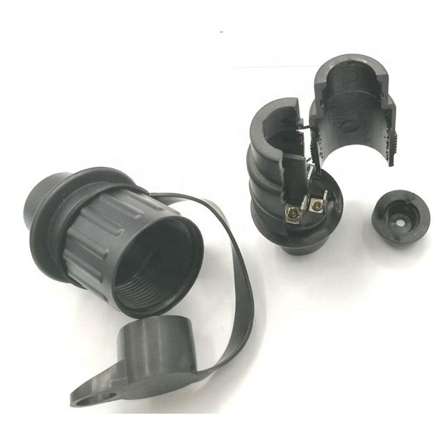 12V Black Plastic trailer socket 3 pin trailer plug