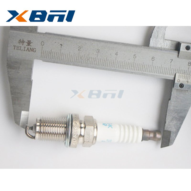 Sinotruk Howo T7H SITRAK C7H MAN natural gas engine spare parts 202V25923-0001 IFR7U_4DN MAM spark plug
