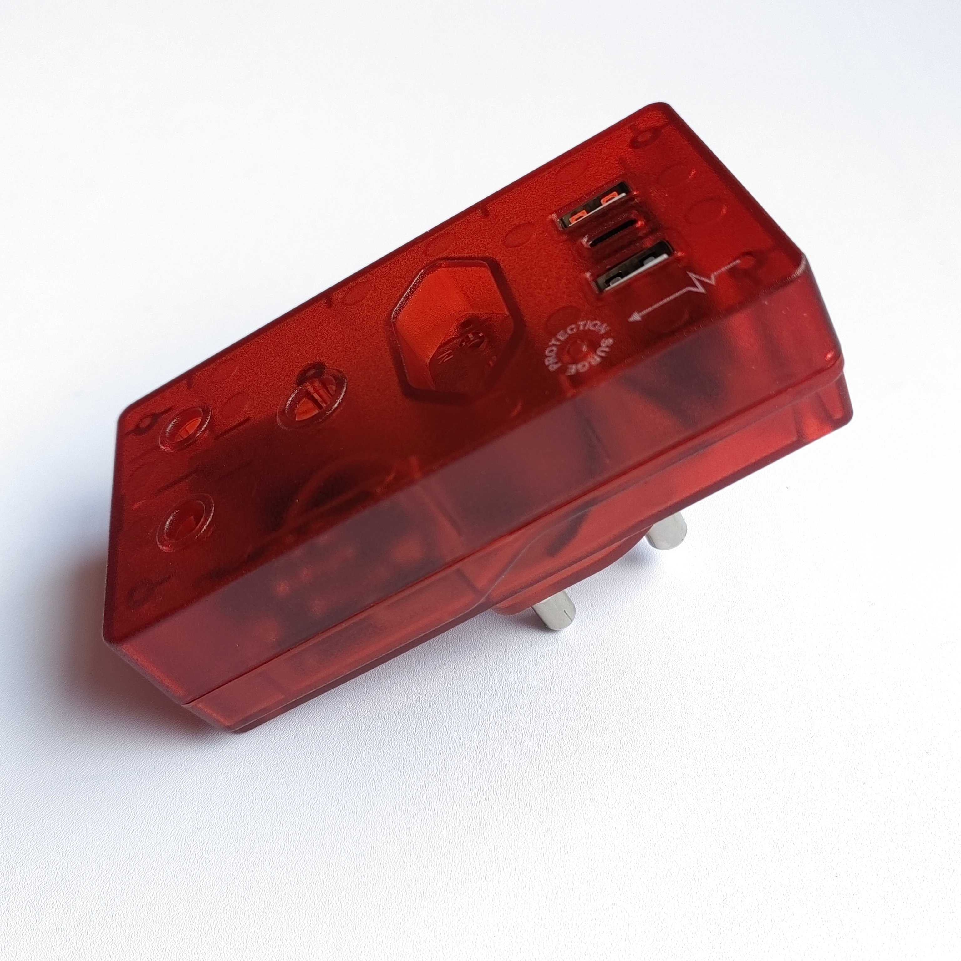 New design 16A South Africa universal wall plugs sockets with USB charging and high surge protection multiple socket