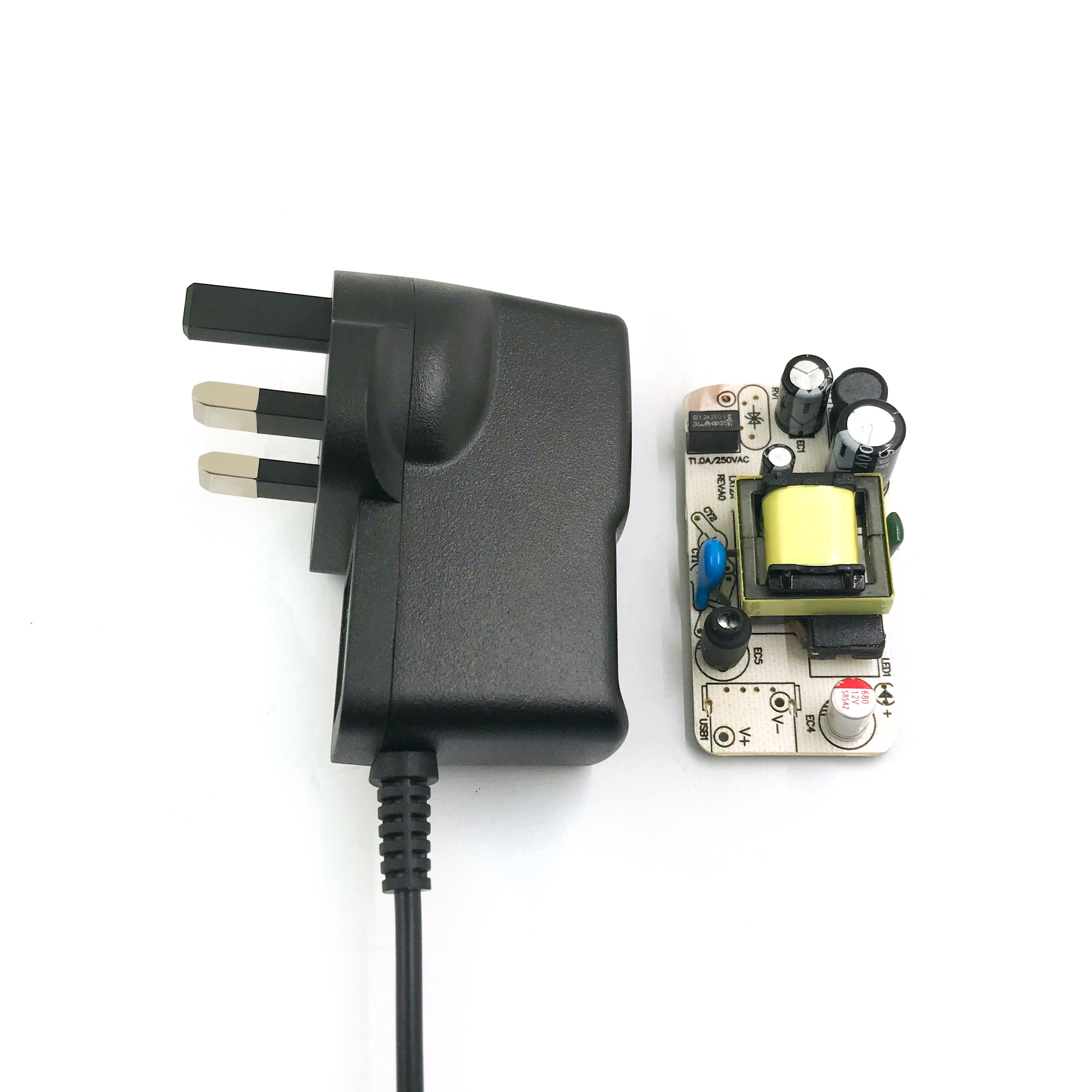 uk 5v 3a plug adapter ac/dc 5 volt 3 amp 15 watts wall power adapter with CE UKCA approved for cctv camera led lamp set top box