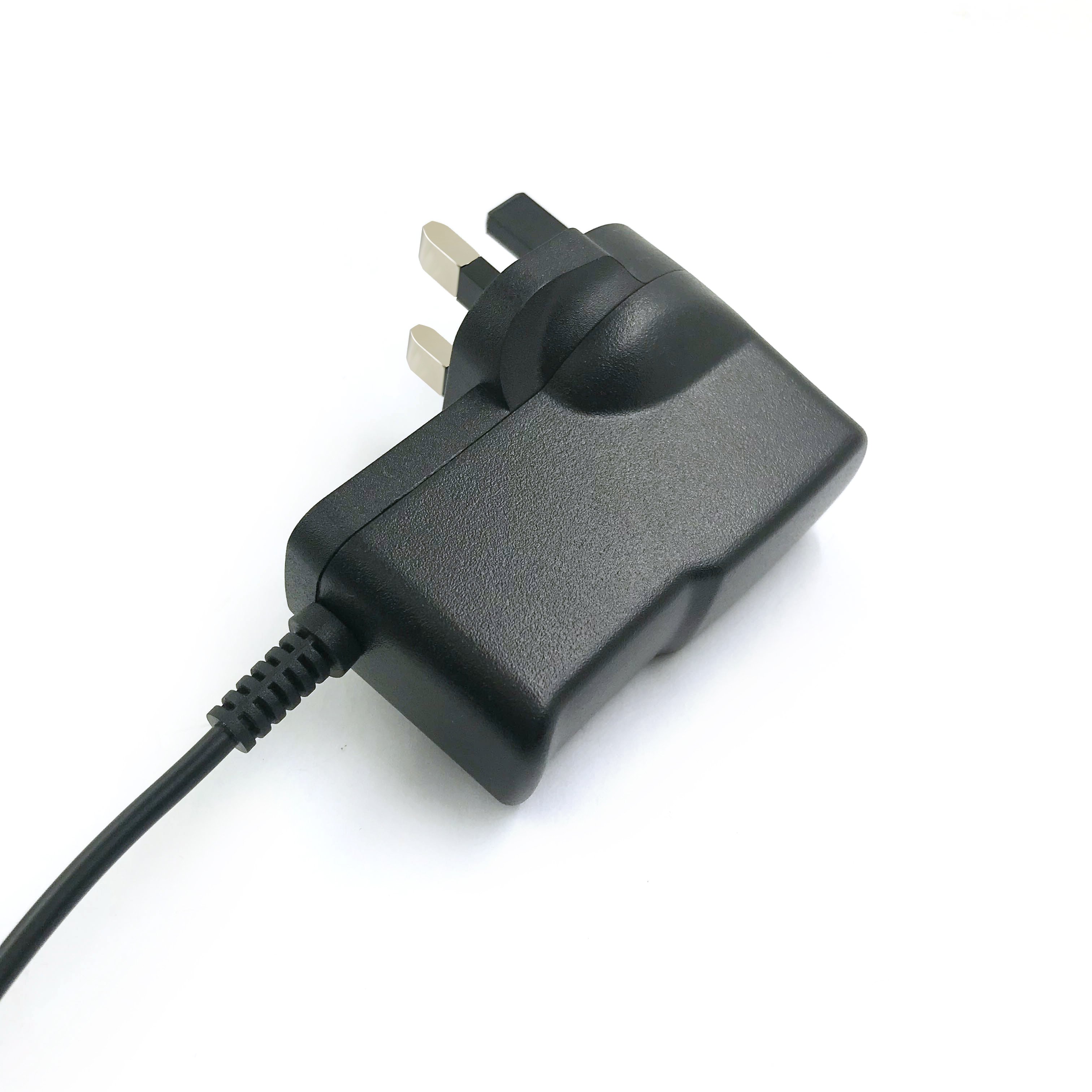 uk 5v 3a plug adapter ac/dc 5 volt 3 amp 15 watts wall power adapter with CE UKCA approved for cctv camera led lamp set top box