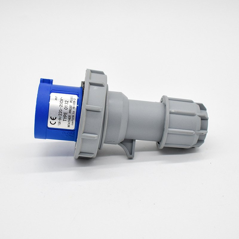 3 pin wall mounted 16 Amp 220v industrial plug and socket