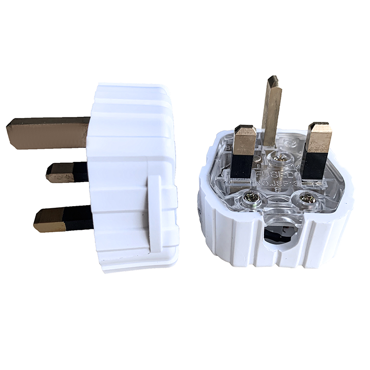 2023 New Products Three Pin Triple Port Electrical Suppliers Outlet Socket 13A Multi Plug