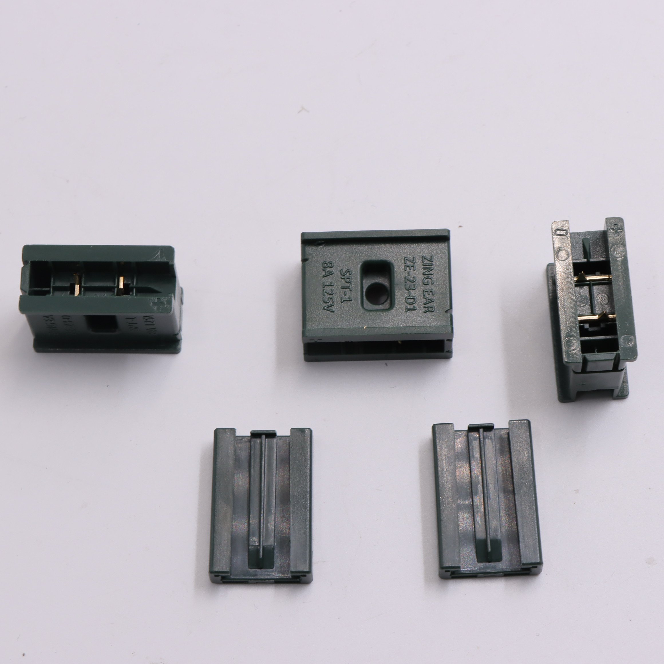 New Arrival 125V SPT-1 SPT-2 Bridge Splitter Zip Plug Connector for C7 C9 Christmas Light
