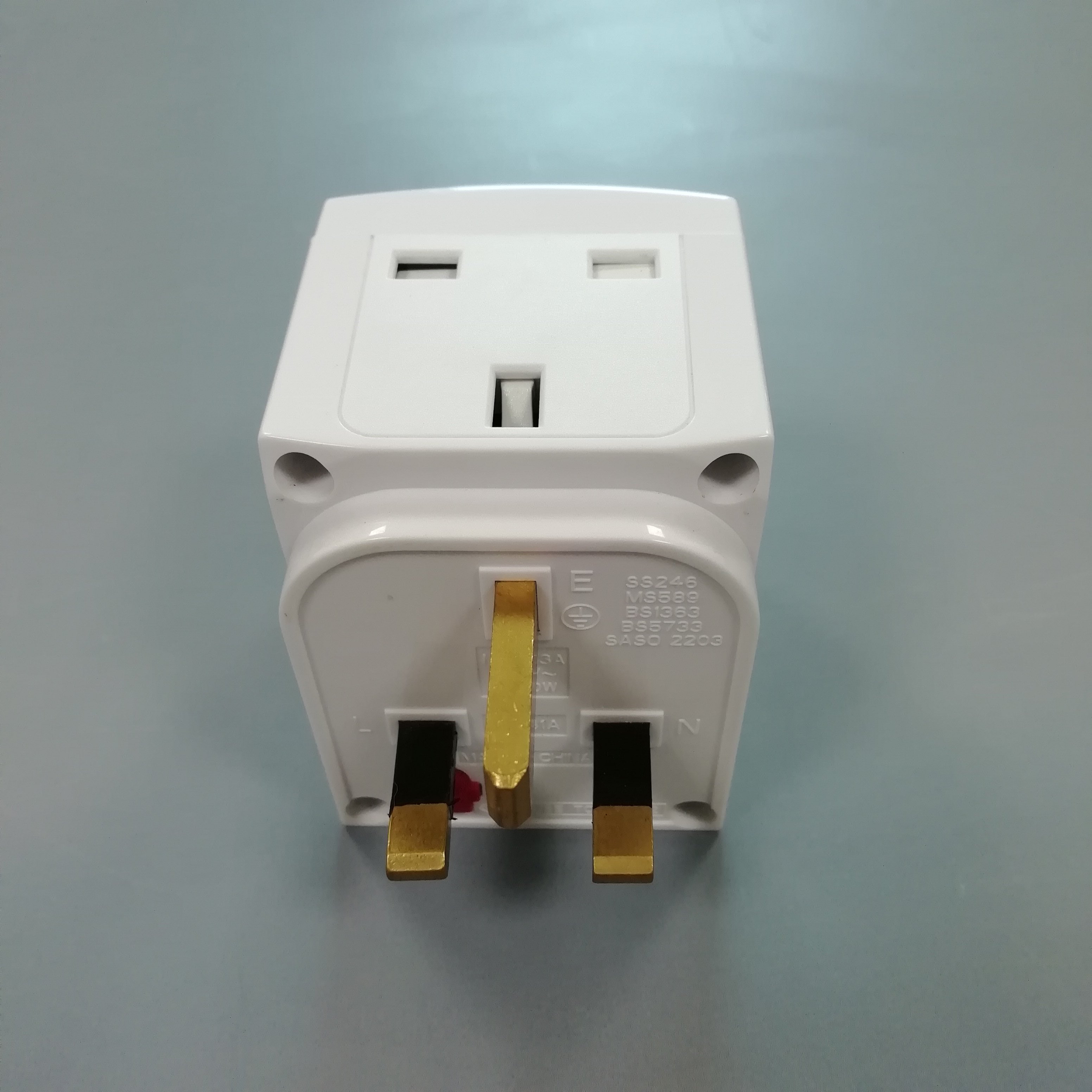hot sale 13A 250V 3-way UK adaptor plug