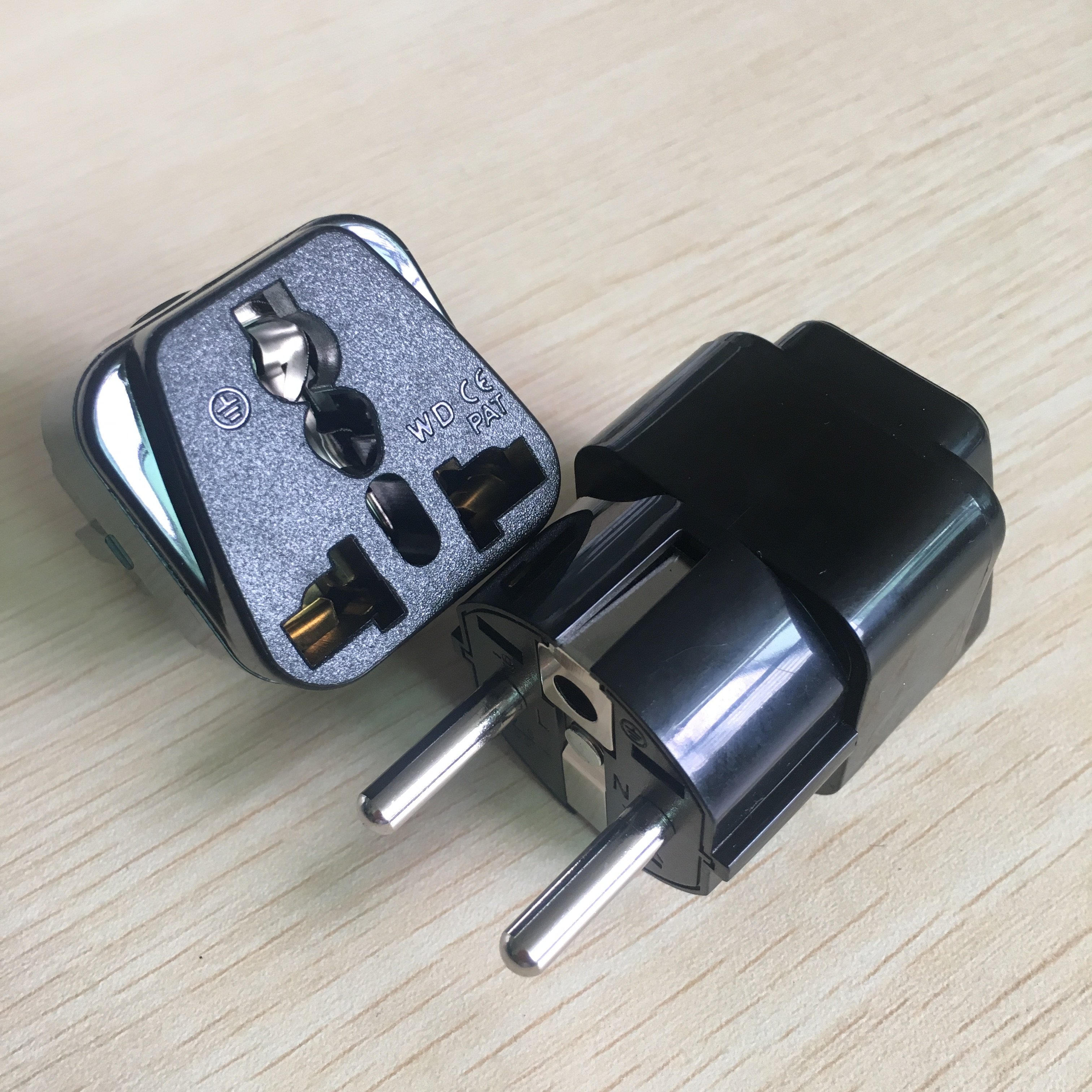 EU plug adapter earth EU plug