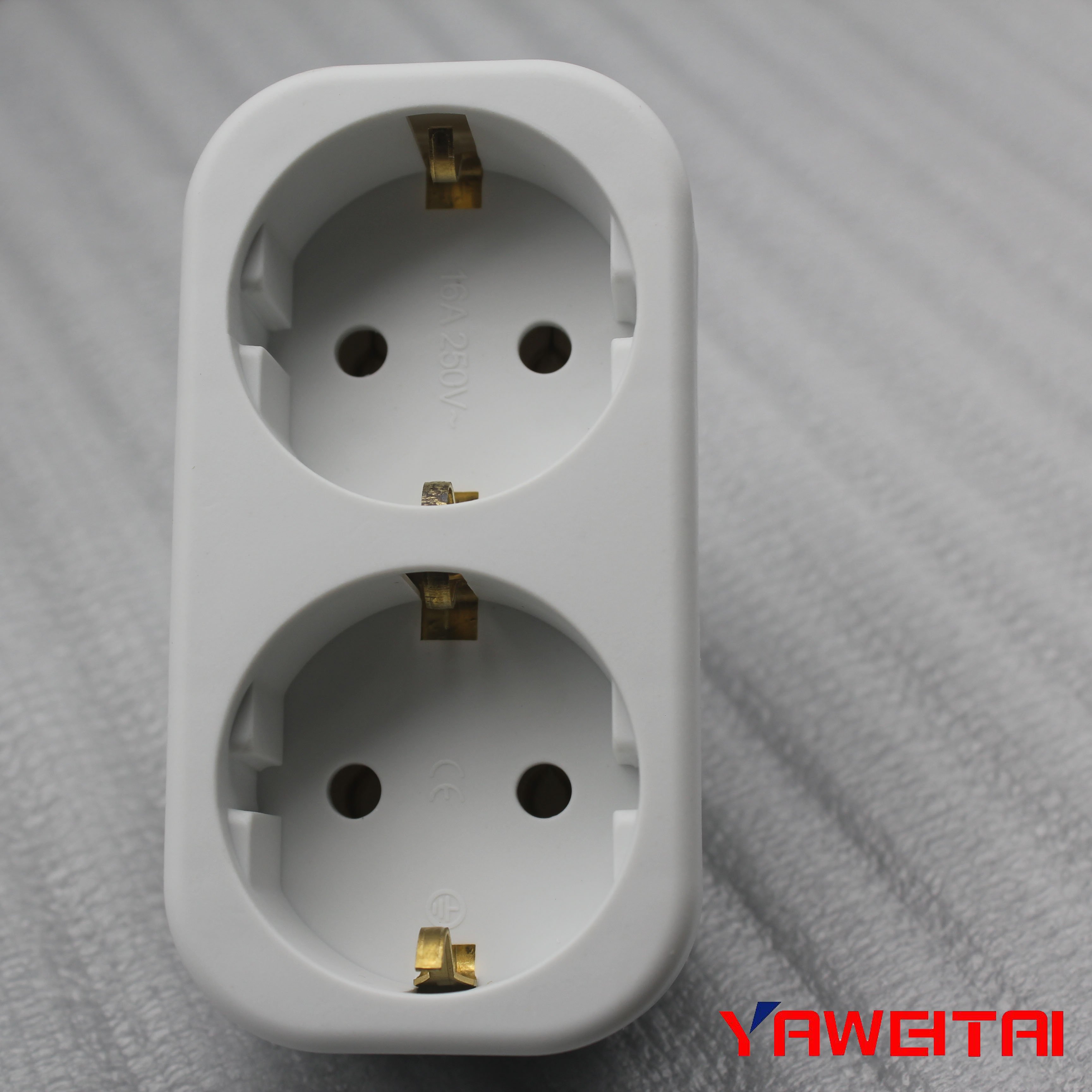 YW-7382 European Power Wall Socket Switch 1to 2 Schuko Socket Plug EU Travel Adapter With Earthing
