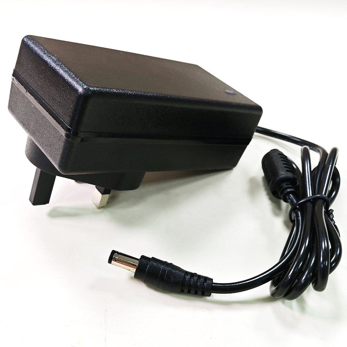 Factory Ac Dc Adaptors 5v 6v 9v 12v 12.6v 15v 16v 24v 1a 2a 2.5a 3a 4a 5a Universal Adapter Wall Plug Power Supply Adapters