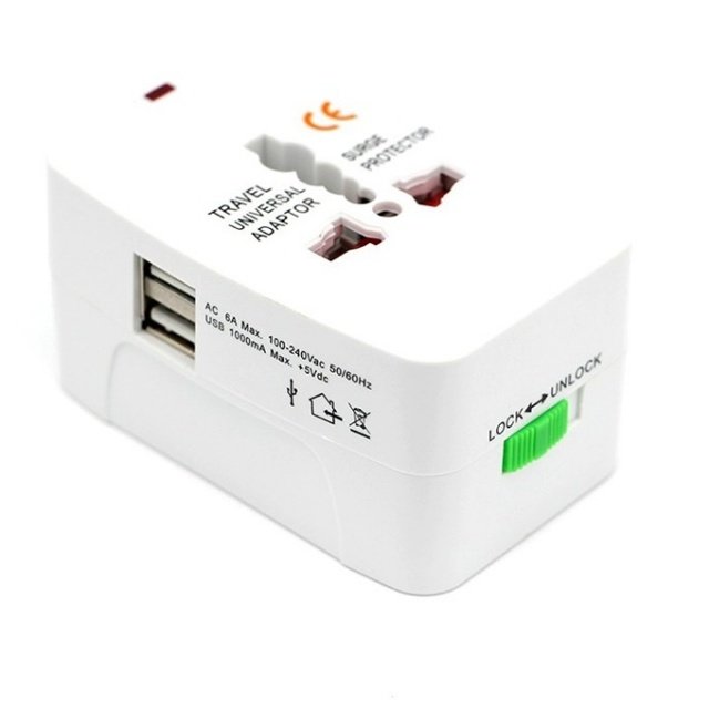 Universal Travel Plug Adapter 2 USB Ports 10A Surge Protector Wall Charger 10A 240V UK Outlet 250V/230V travel plug adapter