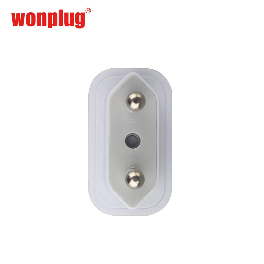 Hot sale mini US To EU Europe Euro plug adapter Germany Travel Charger Portable Adapter USA 2pin to EU 4.8mm 4.0mm plug adaptor