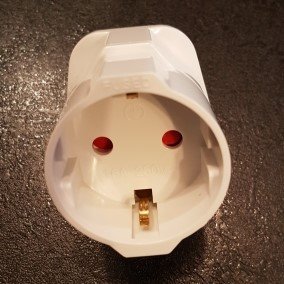 Multifunctional EU Euro European to UK Plugs Adapter Power Converter Plugs 2 Pin Socket Travel 250V 13A Universal Adaptor