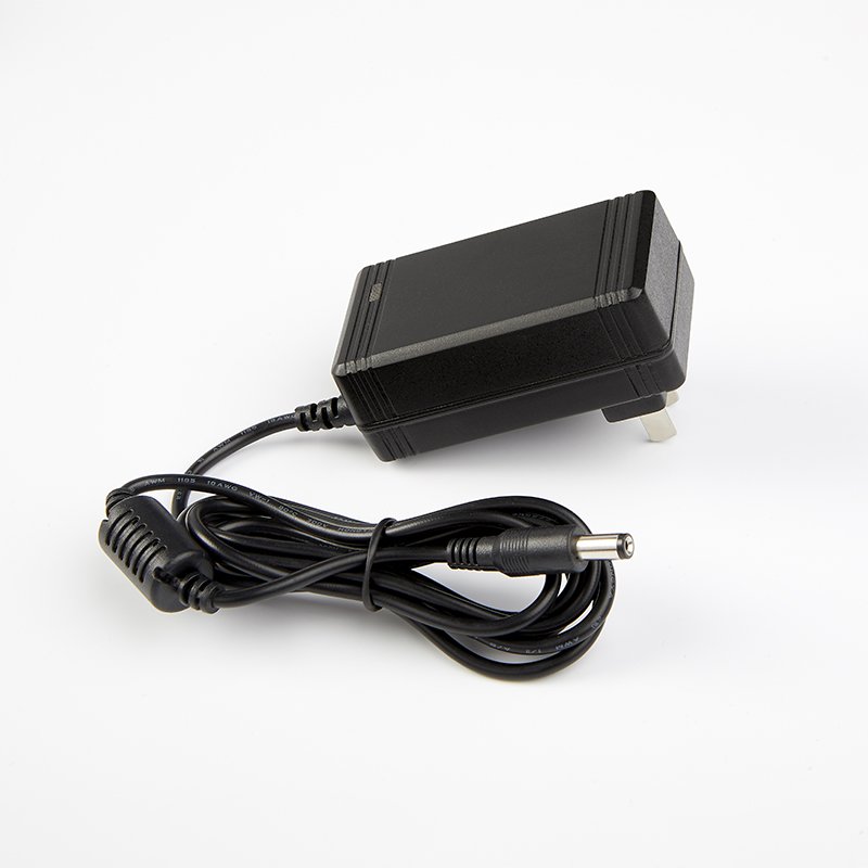 Wall Mount AC/DC Power Adapter with UK US KR EU Plug 12V 1700MA 20.4W PC Material Output Current 2A/10A Power Adapter
