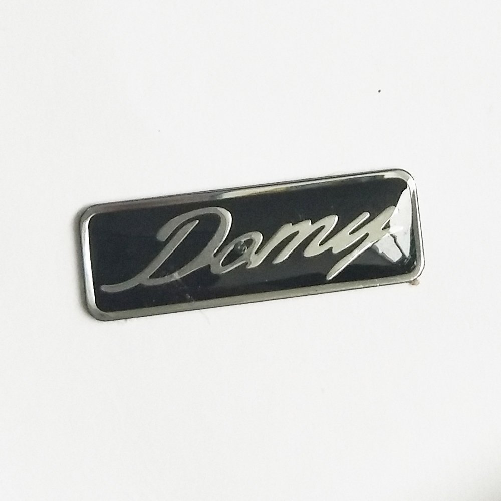 Gold LOGO letter metal nameplate sticker car logo golf logo company labels adhesive sticker