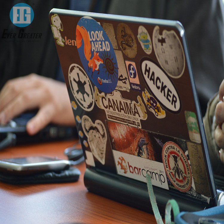 Self-Adhesive Durable PVC Stickers Designed for Custom Waterproof Stickers for Cars