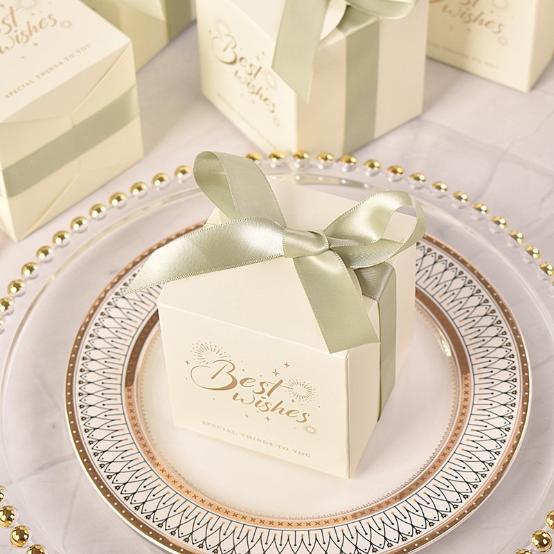 Luxury Wholesale Design Candy Boxes Wedding Favors Gift Paper Packaging Box Candy Boxes with Ribbon