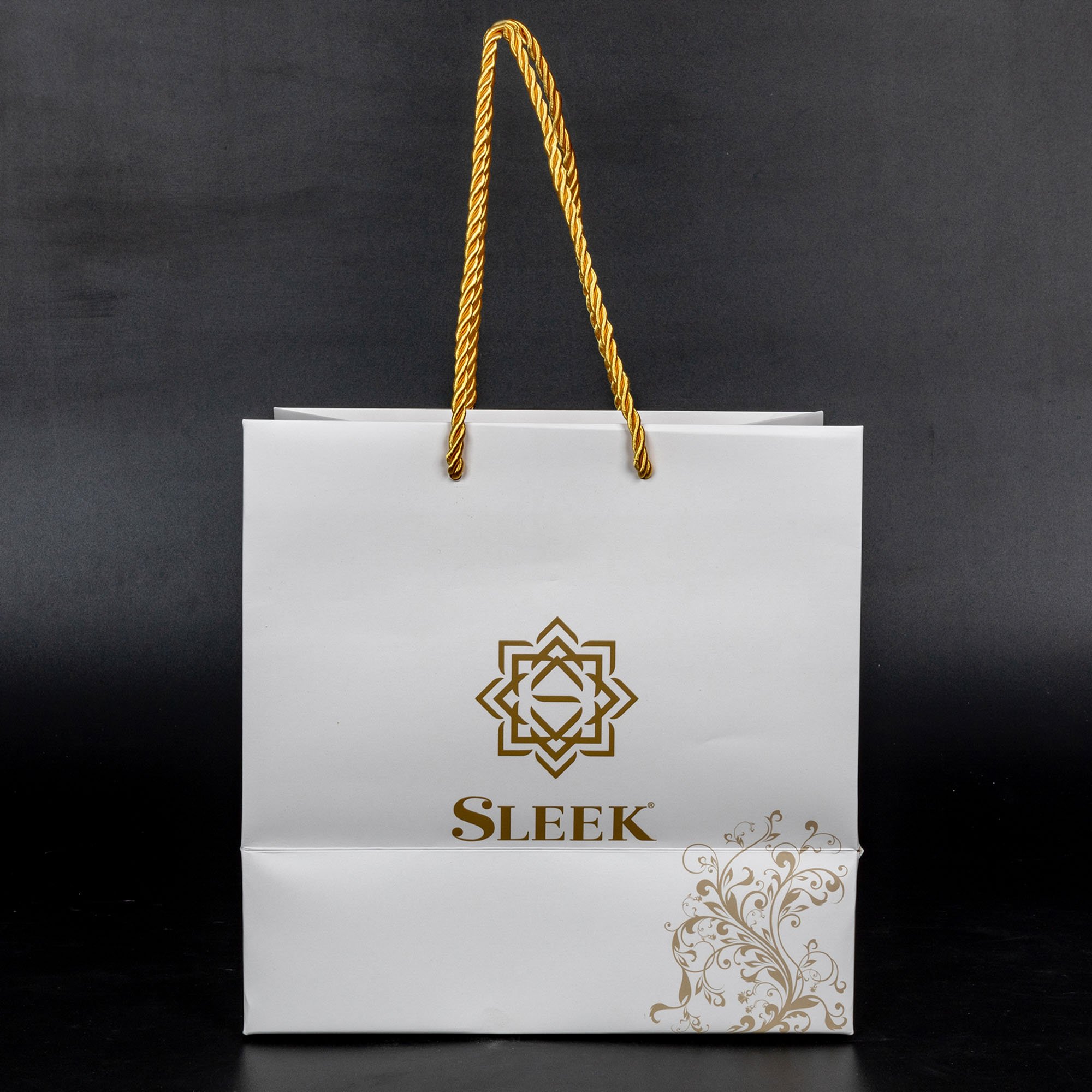 Luxury paper gift bags manufacturer shopping paper bag with handles logo gift bag packaging for clothing