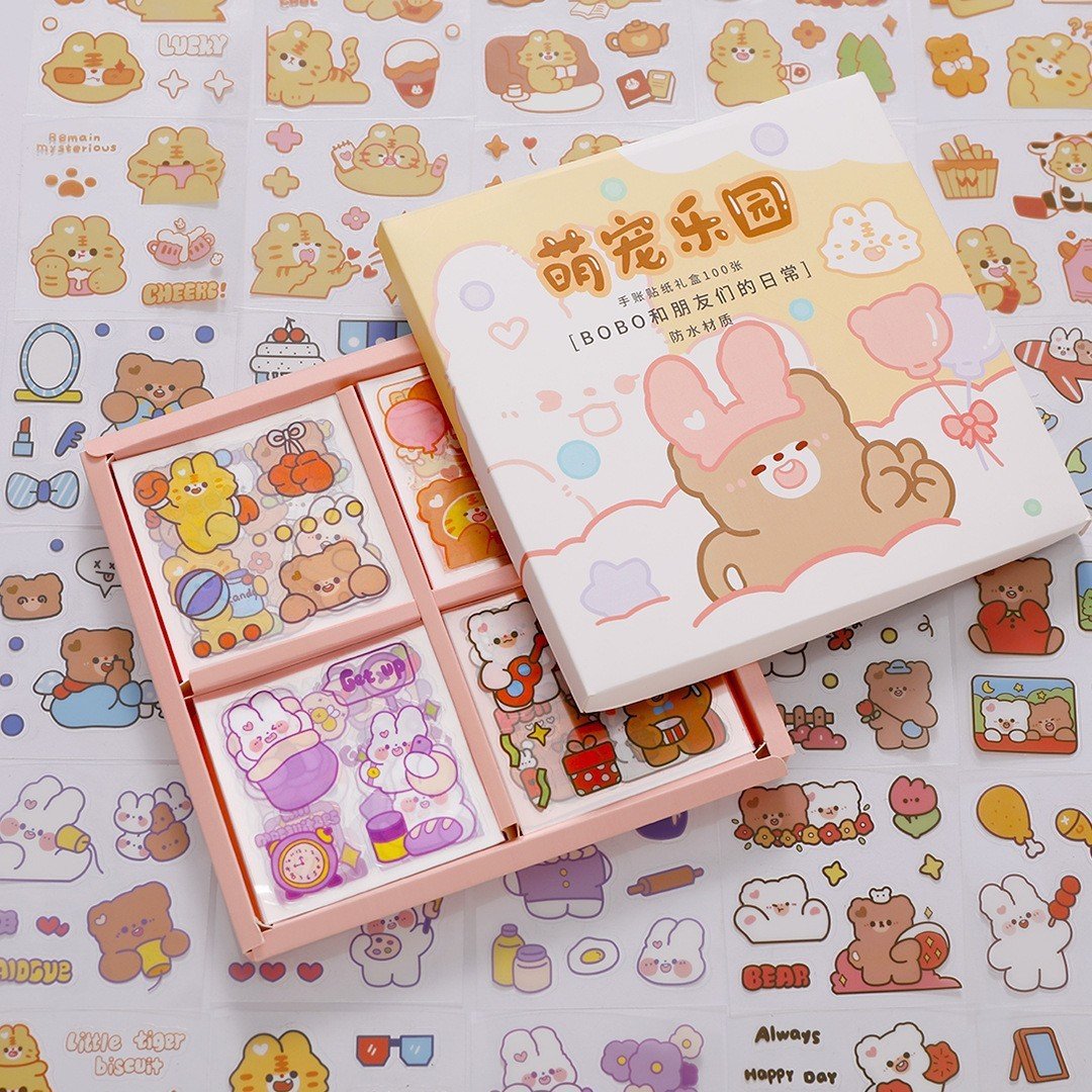 100 pcs Sheet No Repeat Waterproof Transparent MOMO Cartoon Decorative Sticker Set for Water Cup Bottle