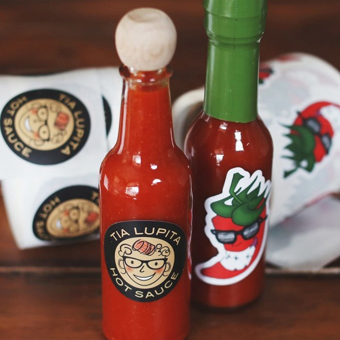 custom printing organic food jar chili sauce sticker hot sauce glass bottle container private etichette adhesive label