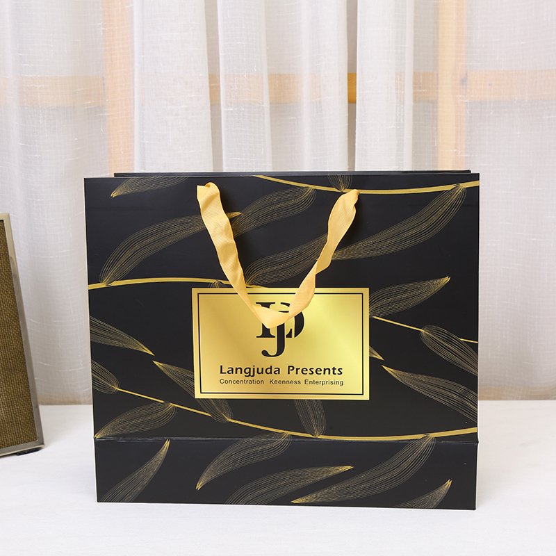 Directly Manufacturer Printed Shopping Paper Bags With Cotton Handles and Logo with handle