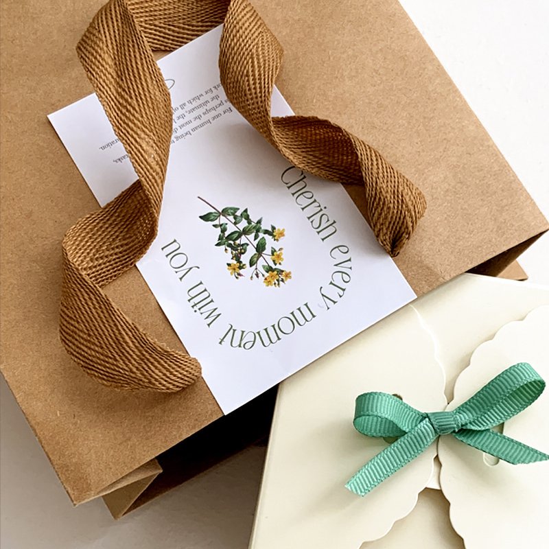Custom Logo Printed Packaging Label Sticker Roll Featuring Unique Design and High Visibility