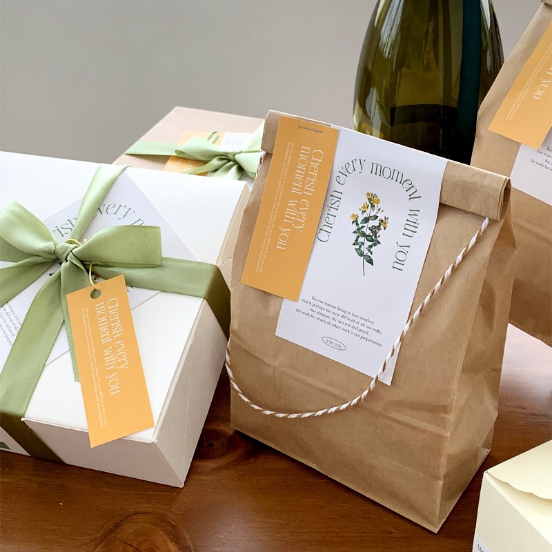 Custom Logo Printed Packaging Label Sticker Roll Featuring Unique Design and High Visibility
