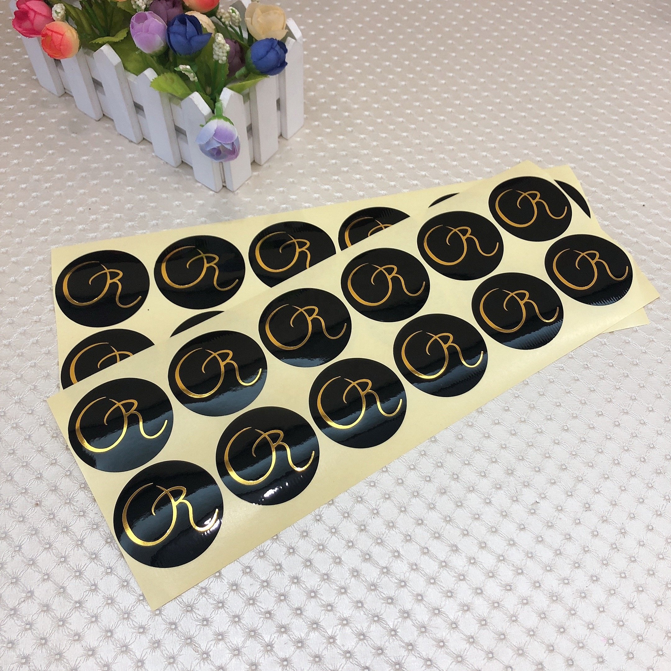 Custom Luxury Self Adhesive Circle Laminated Printing Paper Stickers Sheet 100 Glossy Round Gold Foil Labels with own logo