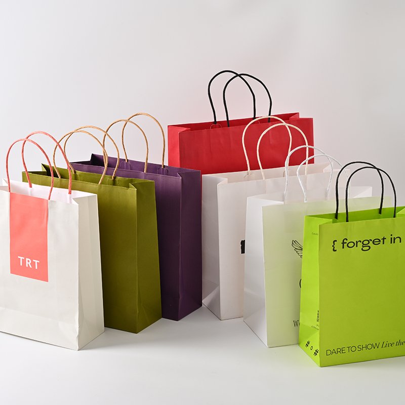 Custom Logo Printed Luxury Jewelry Gift Paper Bags High End White Kraft Paper Packaging Shopping Bag for Clothing