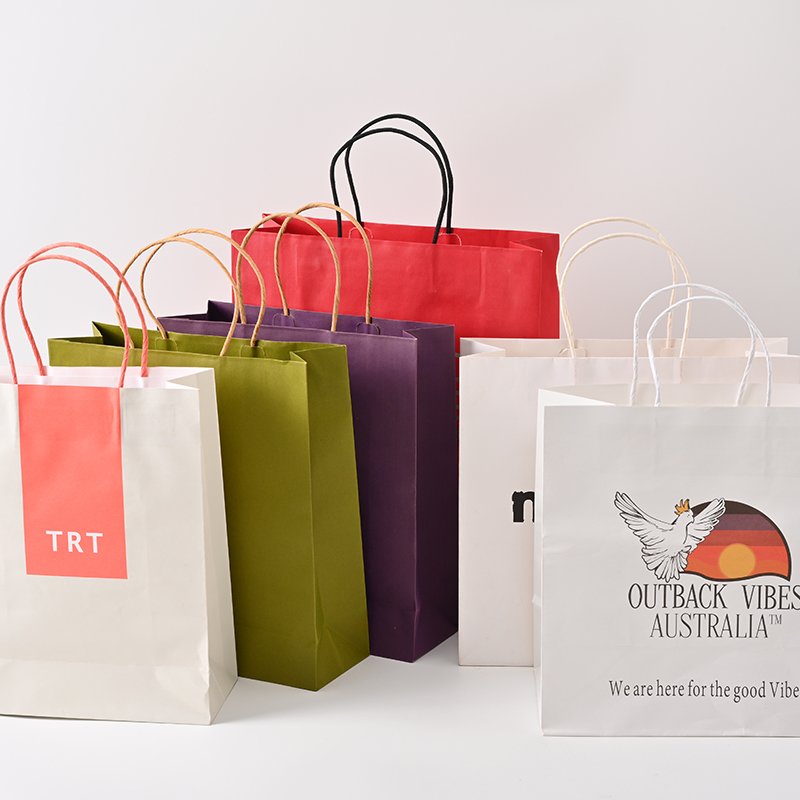 Custom wholesale luxury paper bag printing logo shopping gift bag/kraft bag for jewelry packaging