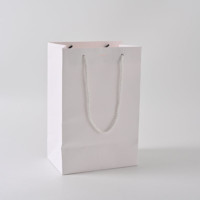 Custom wholesale luxury paper bag printing logo shopping gift bag/kraft bag for jewelry packaging