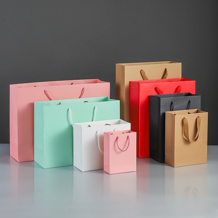 Custom Logo Handbag Kraft Paper Bag Christmas Packaging Clothing Shopping Gift Bag with Drawstring