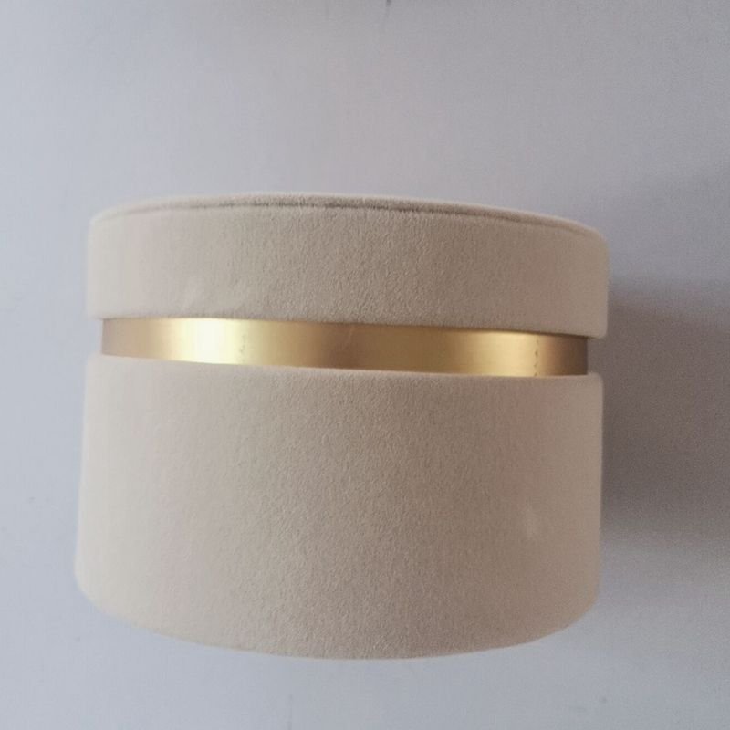 Custom hand gift box wedding velvet cylindrical packaging gift box paper box