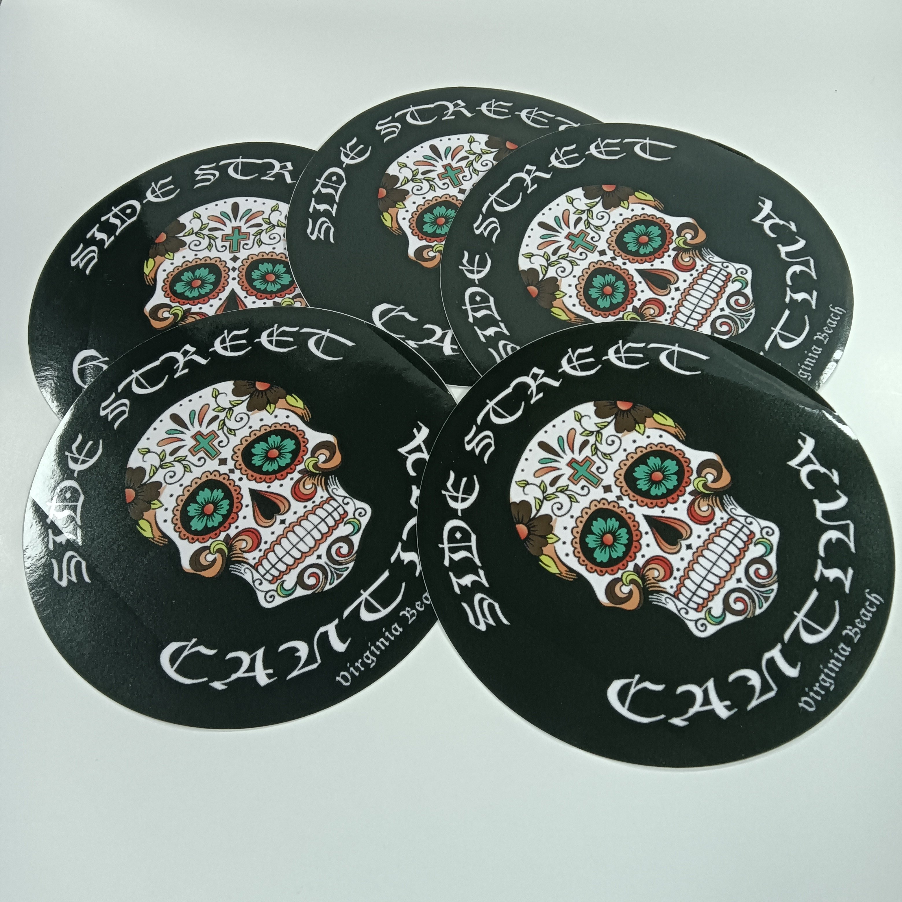 Black cartoon die cut labels round circle vinyl logo stickers individual self adhesive glue custom stickers cut back