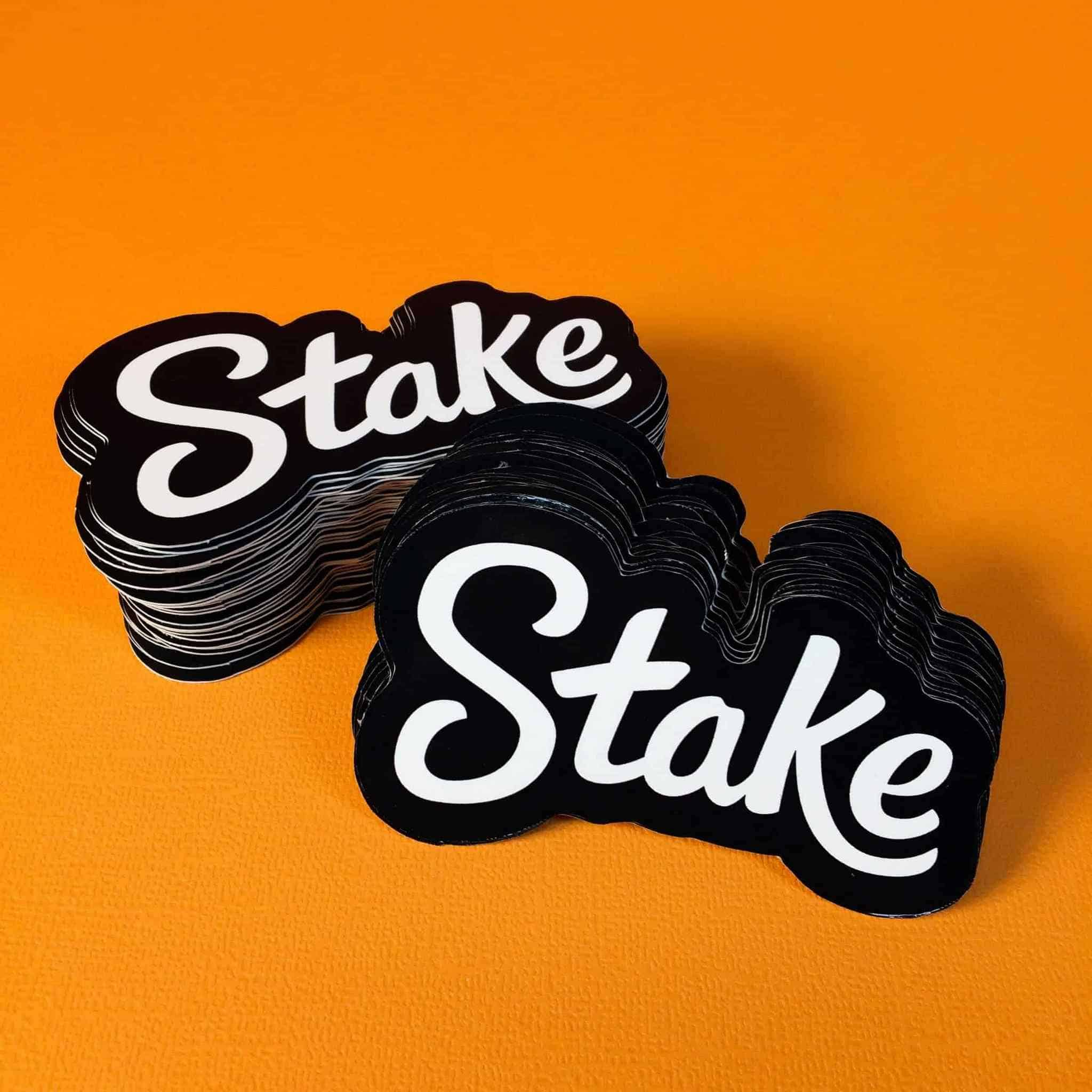 Custom Adhesive Logo Lebel Vinyl Die Cut UV Resistance Waterproof Adhesive Vinyl Stickers Individual Die Cut Label for Promotion