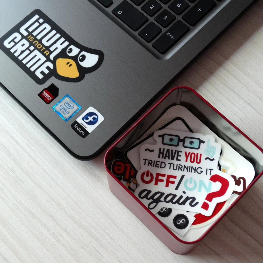 High Quality Waterproof Custom Logo Design Die Cut Vinyl stickers waterproof permanent adhesive PVC custom logo stickers