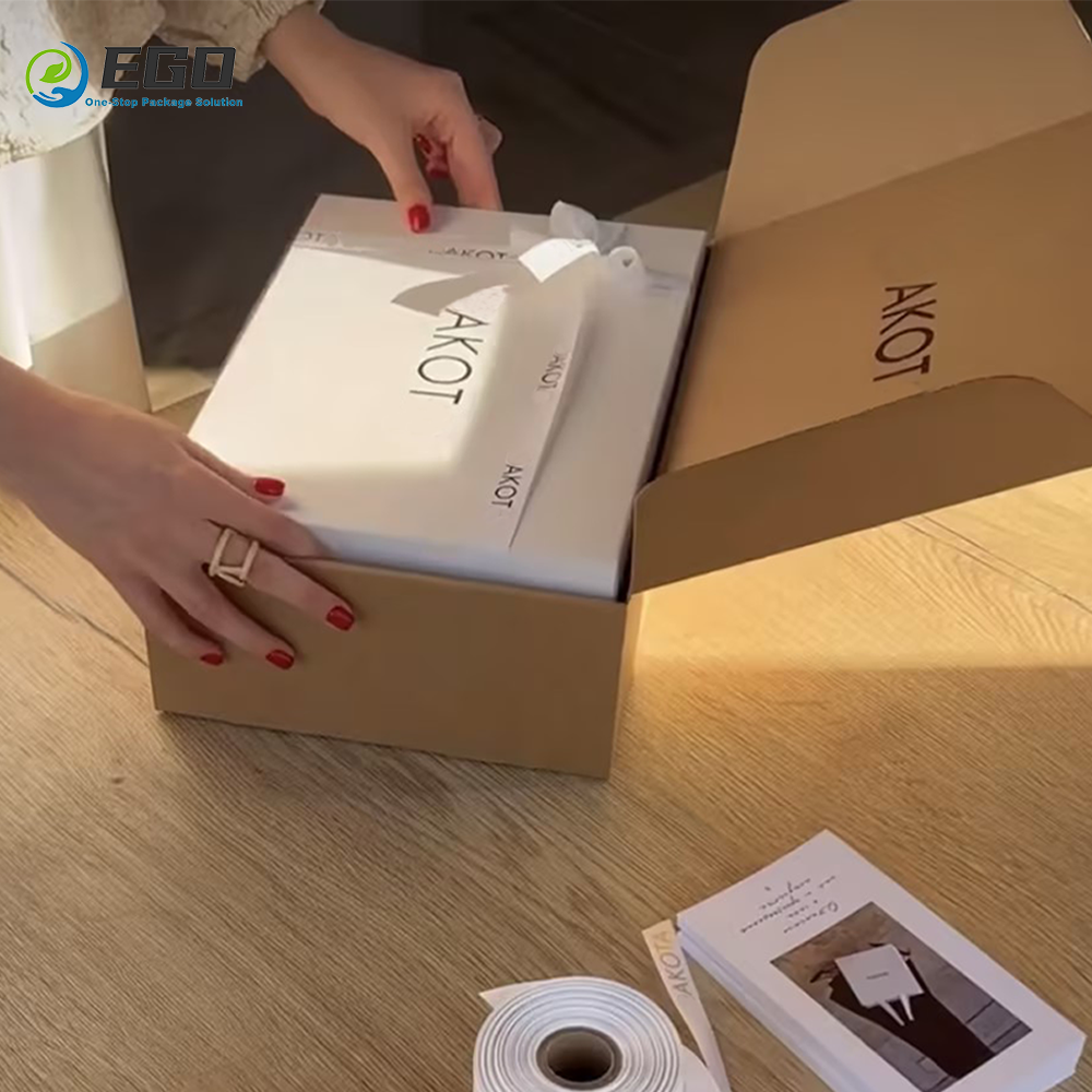 Eco-friendly Paper Box Gift Bag for Cloth Shop Mailer Box For Ecommerce Complete Packaging Solution Thank You Card Stickers