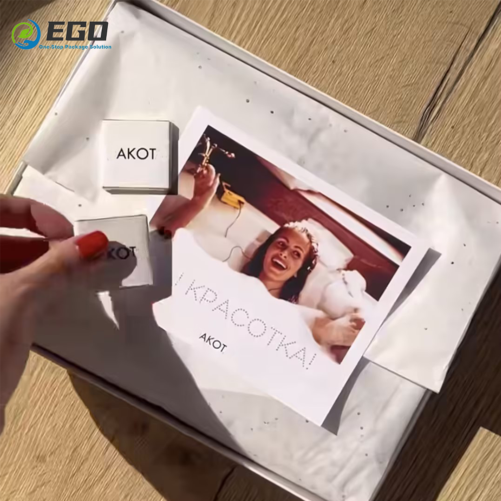 Eco-friendly Paper Box Gift Bag for Cloth Shop Mailer Box For Ecommerce Complete Packaging Solution Thank You Card Stickers