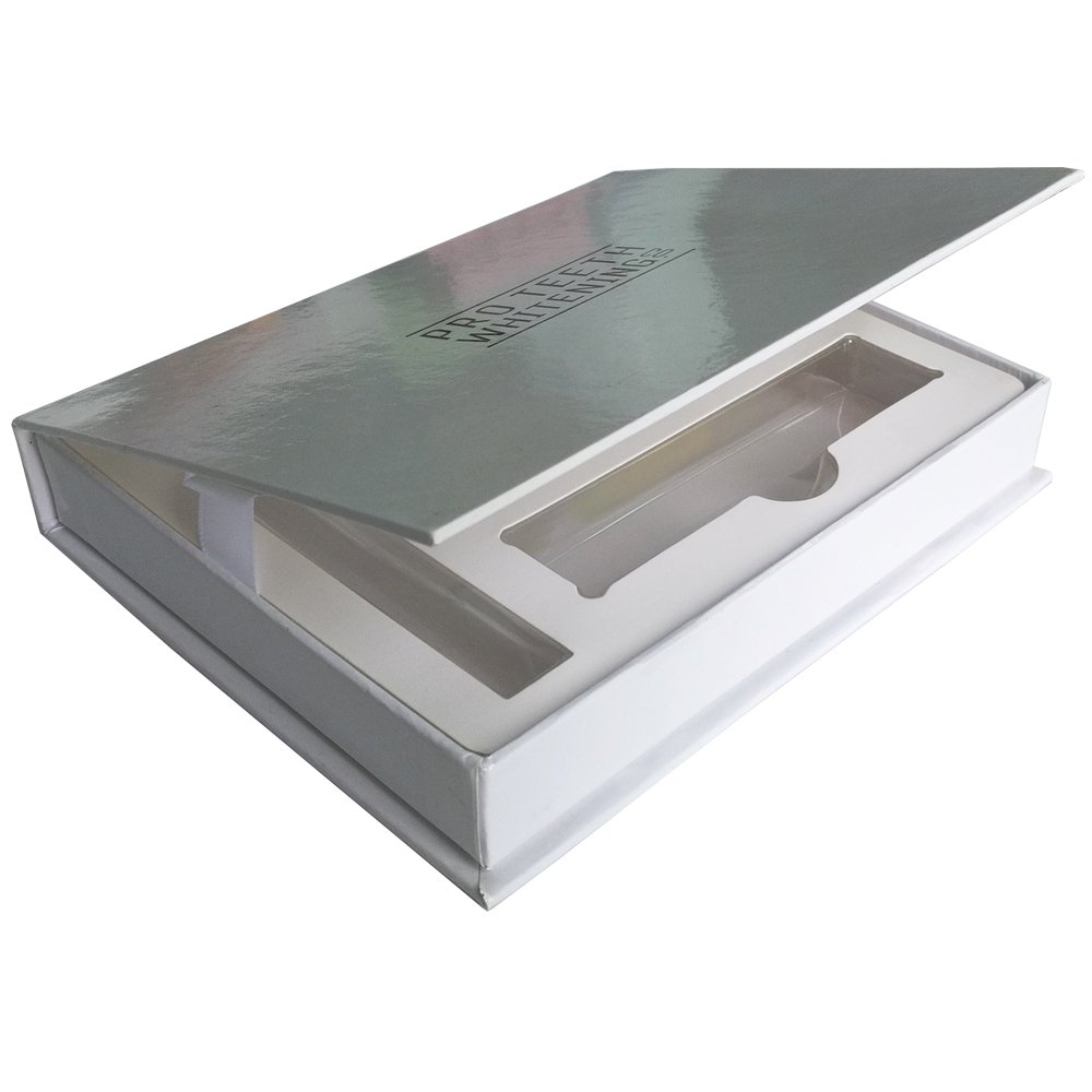 White large packaging cardboard magnetic gift boxes with lids