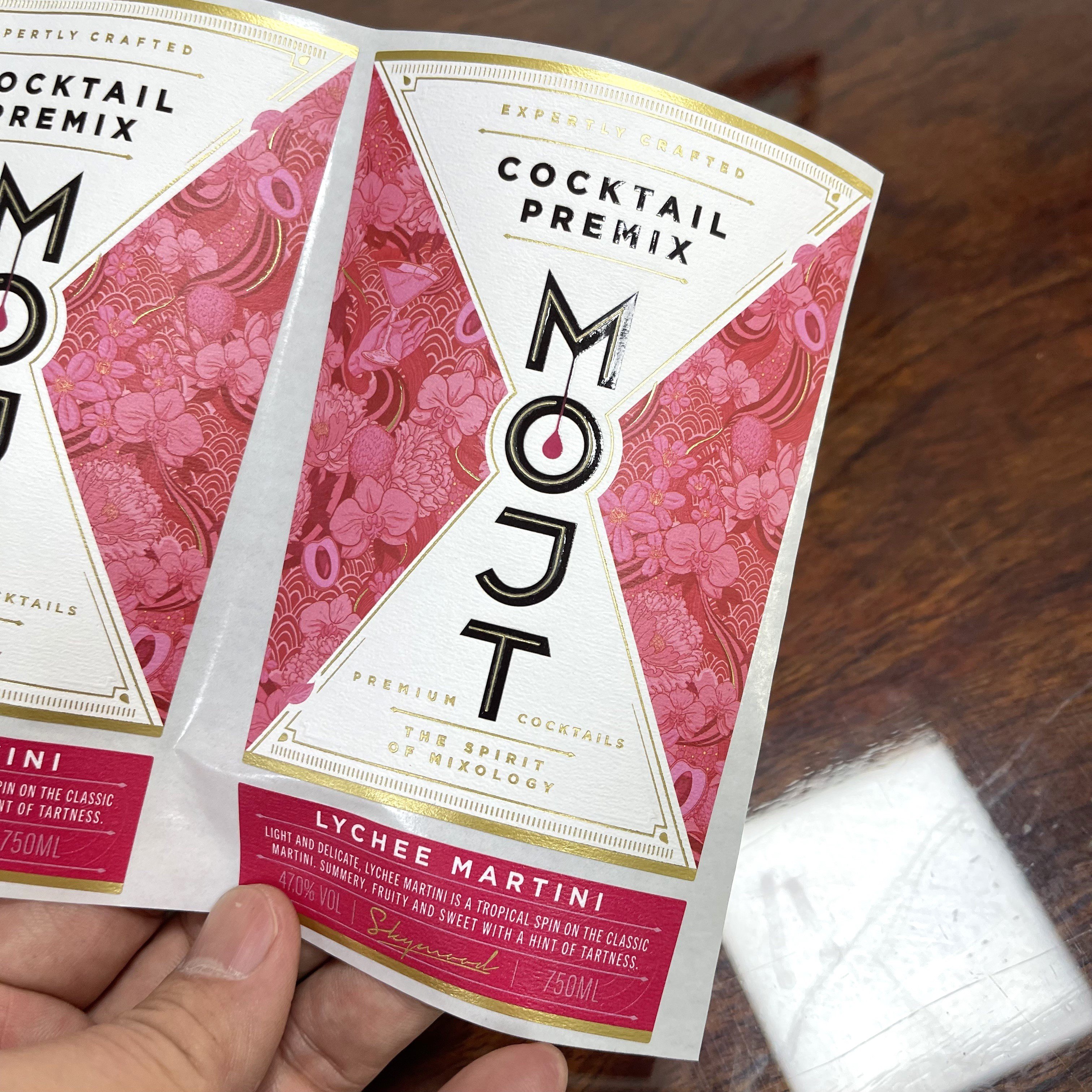 Wholesale custom private label hot stamping aluminum foil red wine label printing label stickers