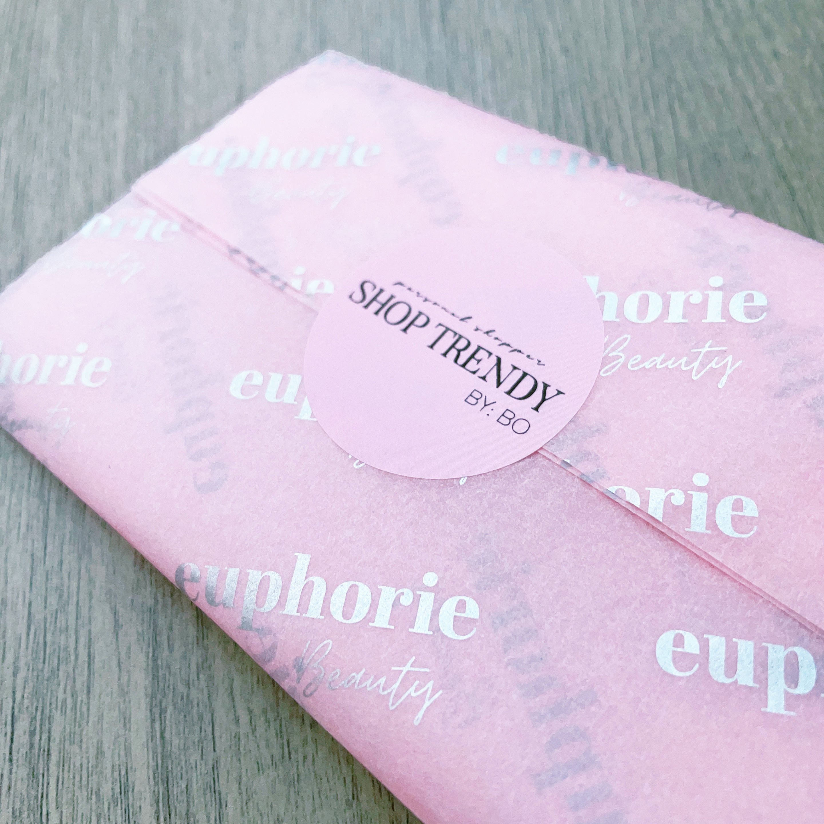 High Quality Recycylable Custom Packaging Wrapping Tissue Paper Packing Brand Tissue Papers With Logo Stickers