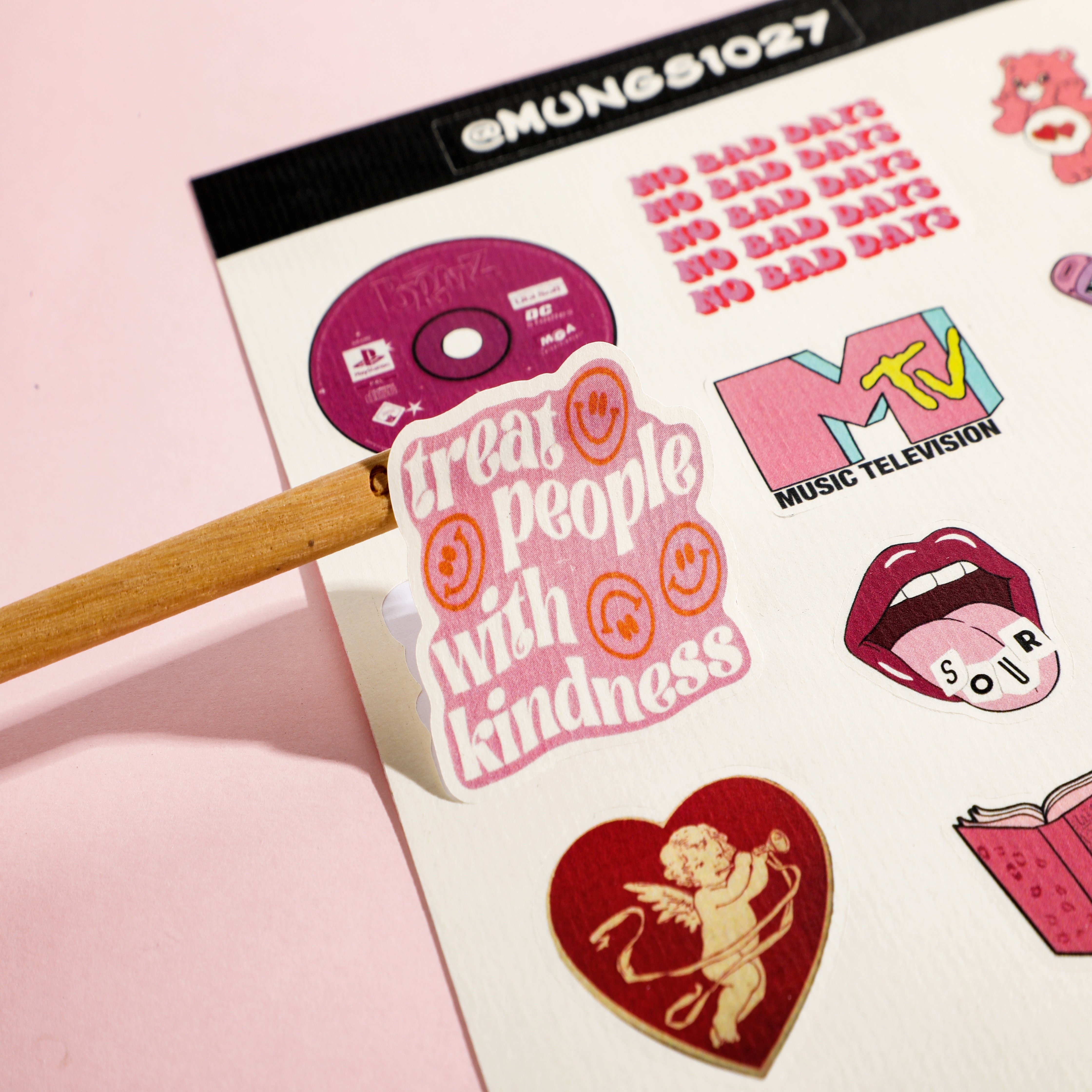 Waterproof Sticker Sheet Printing Cute Kiss Cut Cartoon Vinyl Sticker Sheet Custom Sticker Sheets Customize