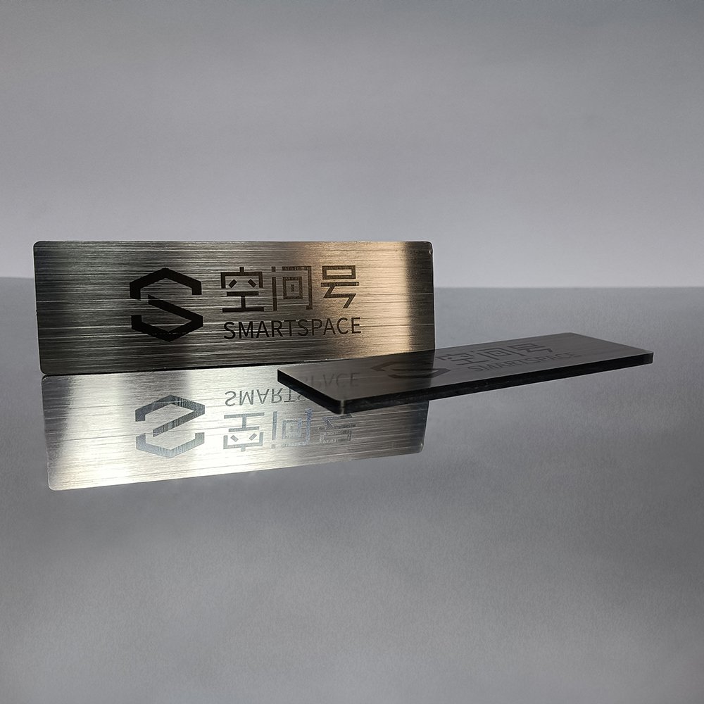 Professional Custom Waterproof Embossed Metal Sticker Tag 3dlogo Gold,Silver And Nickel Label Tag