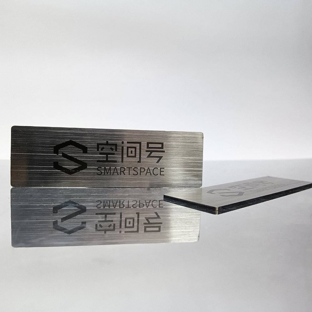 Professional Custom Waterproof Embossed Metal Sticker Tag 3dlogo Gold,Silver And Nickel Label Tag