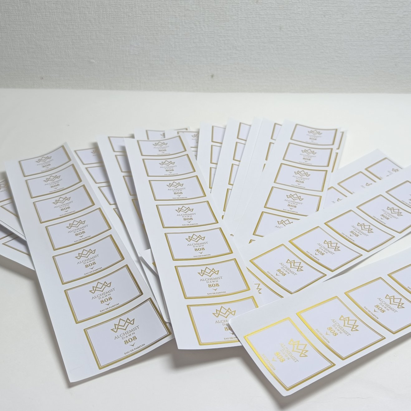 best price Custom Cosmetic strong force self-Adhesive waterproof Gold Foil stamping Sticker Perfume Glass Bottle Logo Label