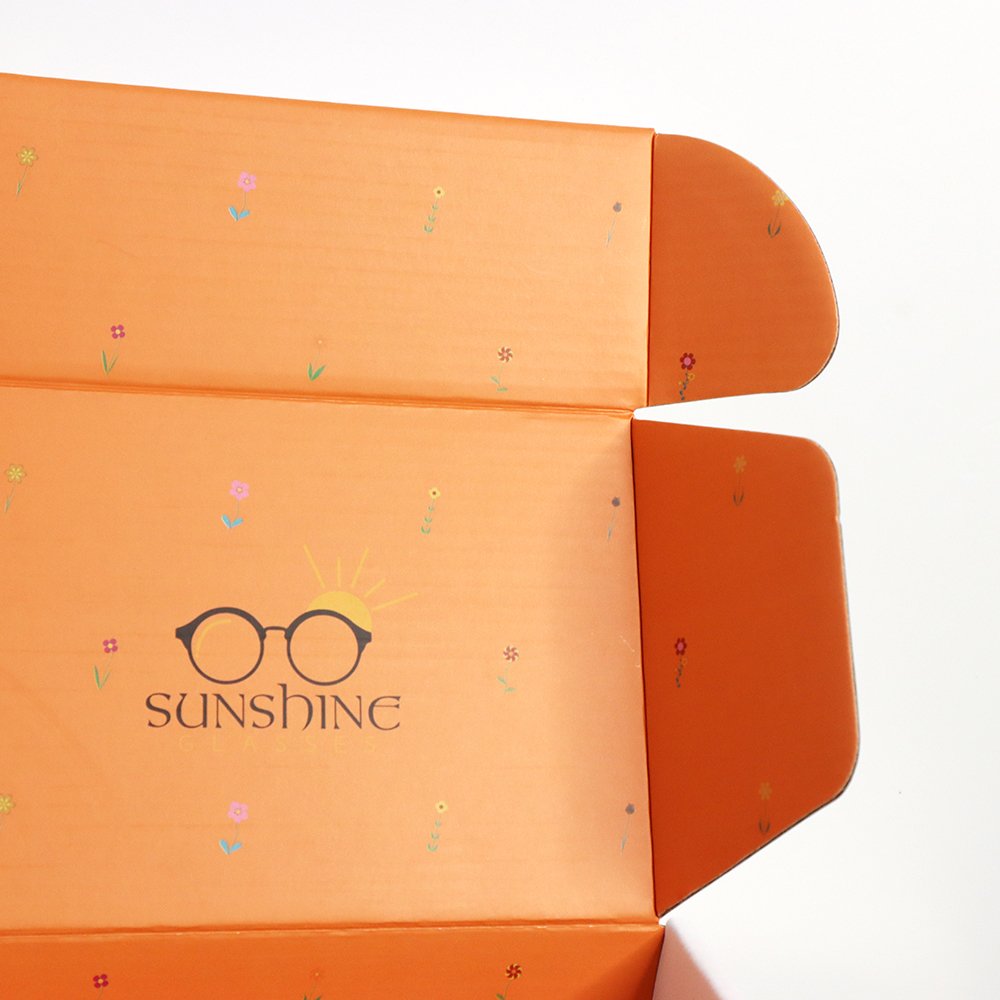 Custom Printed White Corrugated Paper Postal Mailer Shipping Box For Clothing Garment Packaging
