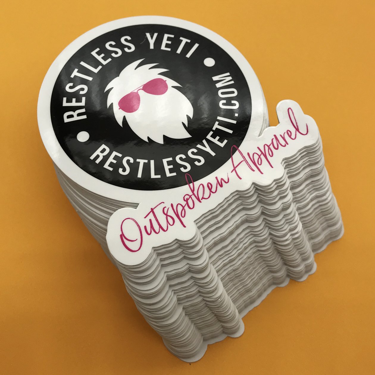Custom printing cheap self adhesive label waterproof vinyl die cut sticker