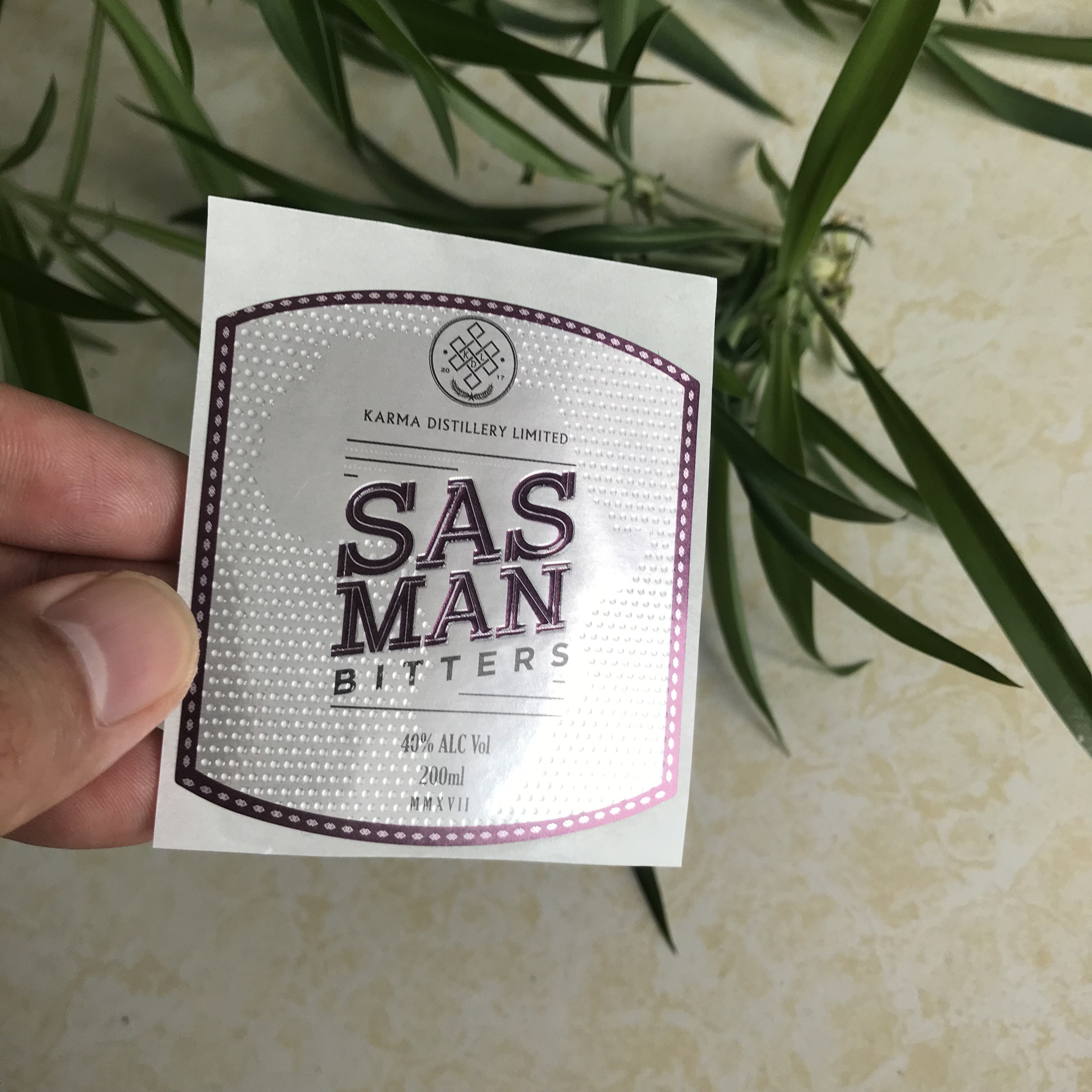 custom logo sticker waterproof sticker logo adhesive roll labels stickers for packaging